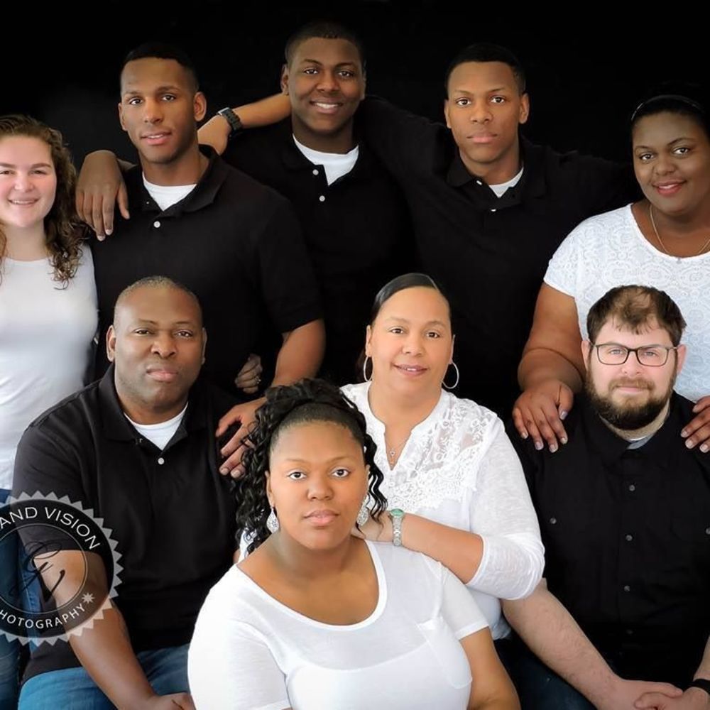 Meet your Posher, Iris